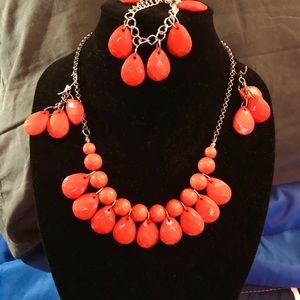 ‘Fall finery!-orange teardrop necklace set😱